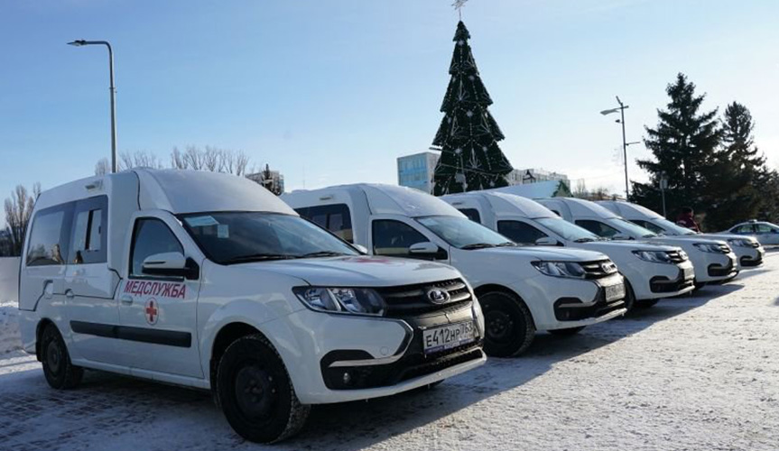 Автопарк медучреждений Самарской области пополнили новые автомобили LADA Largus