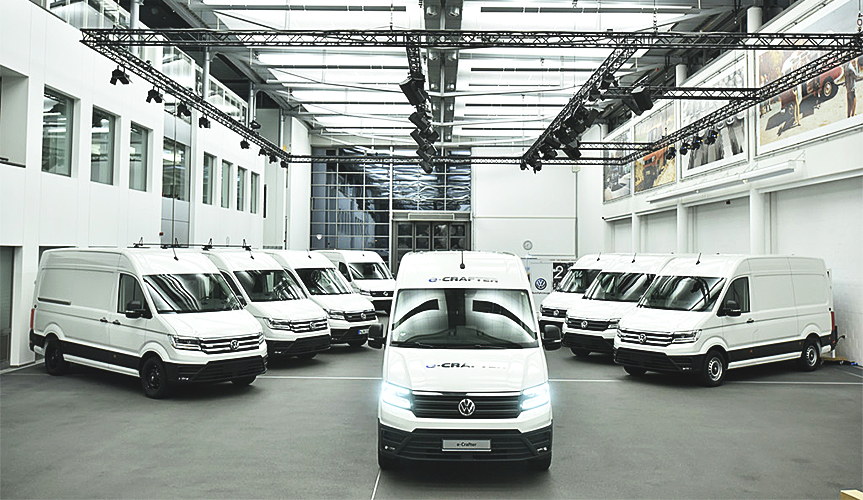 Новые фургоны Volkswagen e-Crafter уже переданы первым клиентам