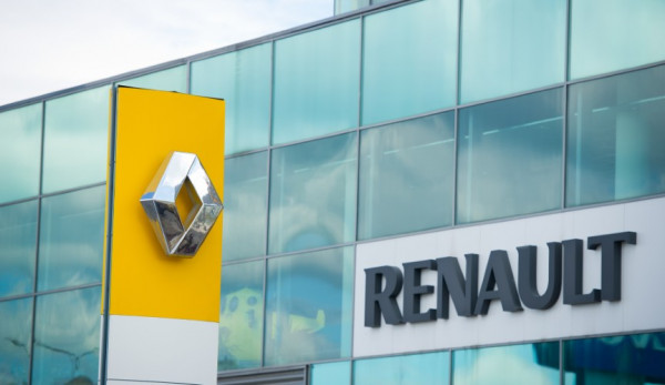 Renault Россия сделала процесс покупки автомобиля дистанционным