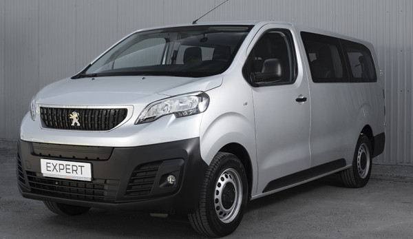 Peugeot представляет новый Peugeot Expert для транспортировки лиц с ограниченными возможностями 
