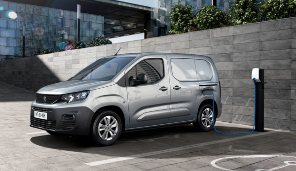 Peugeot планирует стать лидером по реализации электрических LCV в Европе